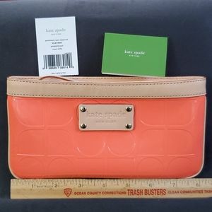 Kate Spade Prestwick noel zipper wristlet NWT